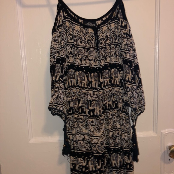 Elephant romper - Picture 1 of 3